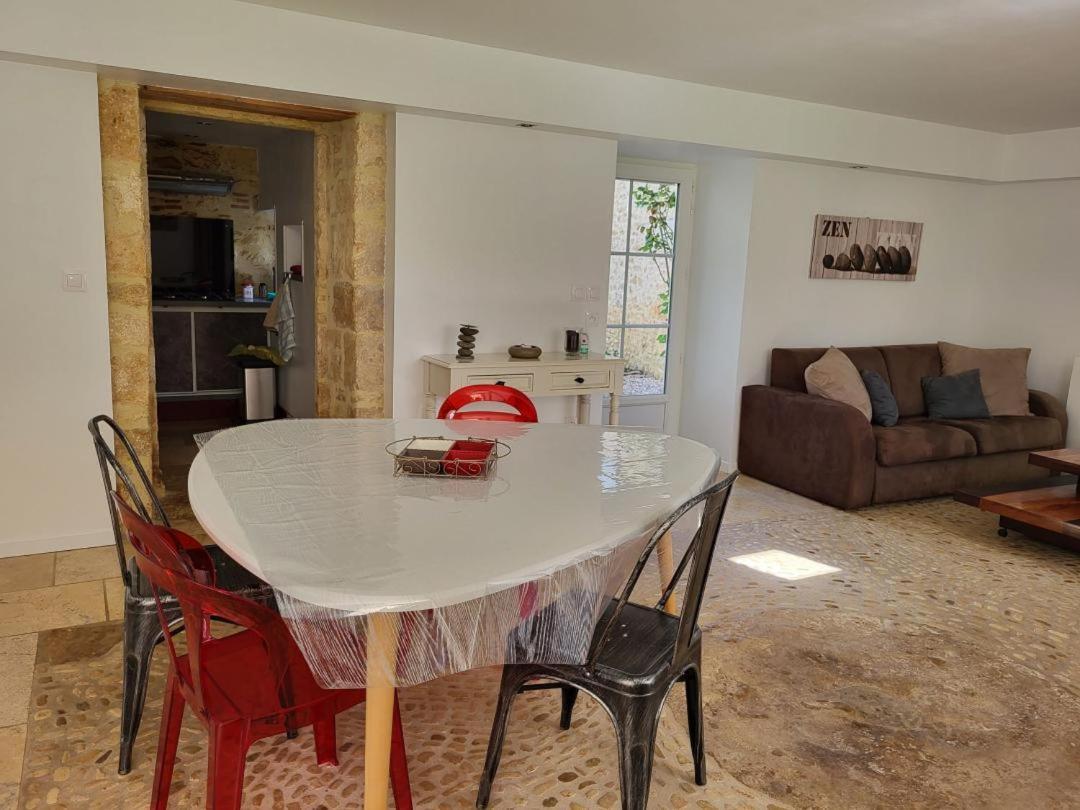 Le Clos Des Figuiers - 3 Gites De Caractere Duravel ภายนอก รูปภาพ
